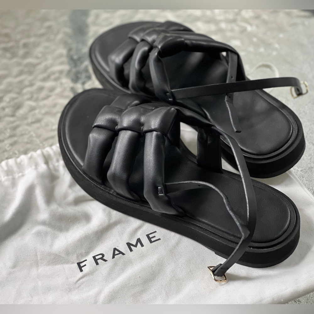 FRAME - Le Weston Sandal in Noir